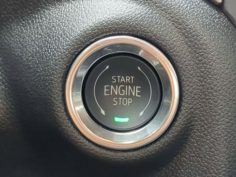 Used 2025 GMC Sierra 3500 Pro w/ Convenience Package image 11