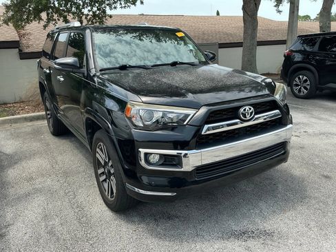 Used 2017 Toyota 4Runner Limited AWD/4WD image 4