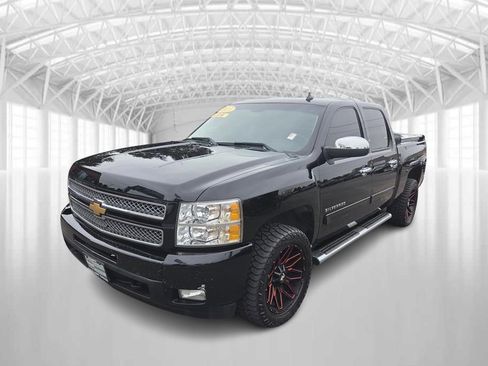 Used 2013 Chevrolet Silverado 1500 LTZ AWD/4WD image 4