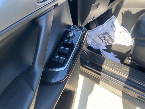Used 2019 MAZDA CX-9 Touring AWD/4WD image 19