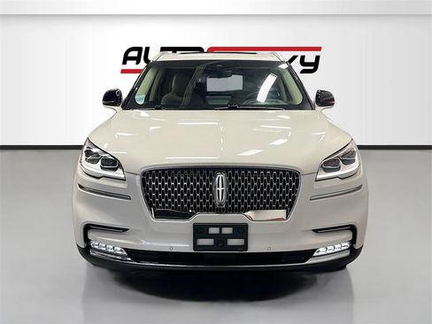 Used 2022 Lincoln Aviator Reserve w/ Equipment Group 201A image 2