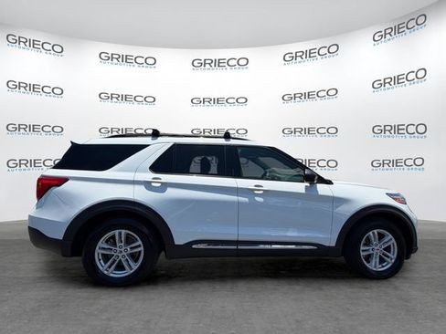 Used 2020 Ford Explorer XLT w/ Equipment Group 202A RWD image 8