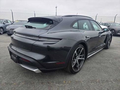 Used 2024 Porsche Taycan 4S image 3