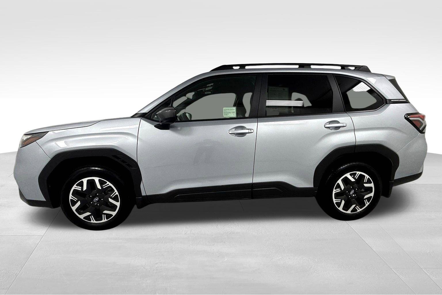 Certified 2025 Subaru Forester Premium AWD/4WD image 4