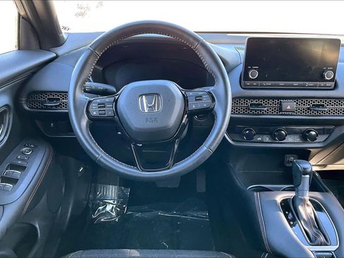 Used 2023 Honda HR-V Sport image 6