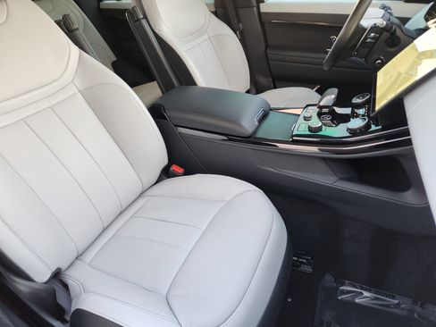 Certified 2023 Land Rover Range Rover Sport SE Dynamic image 15