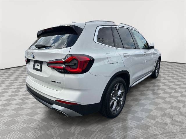 Used 2024 BMW X3 xDrive30i w/ Premium Package AWD/4WD image 2