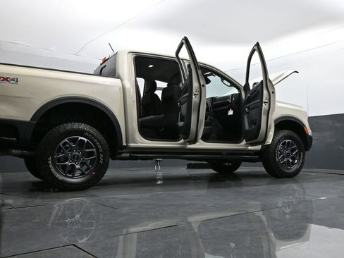 New 2025 Ford Ranger XLT w/ FX4 Off-Road Package AWD/4WD image 39