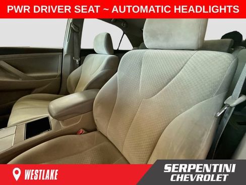 Used 2009 Toyota Camry LE FWD image 19