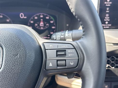Used 2025 Honda Accord EX-L image 17
