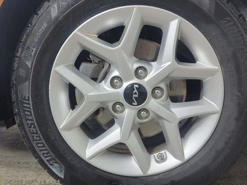Used 2022 Kia Soul S FWD image 10