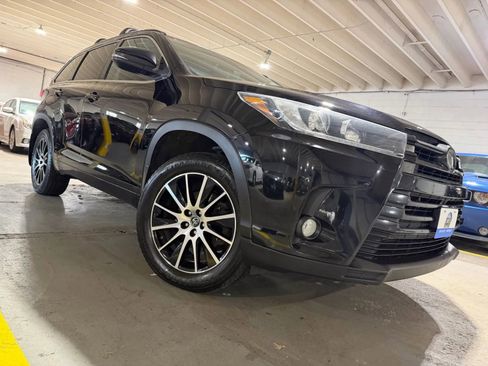 Used 2018 Toyota Highlander SE AWD/4WD image 5