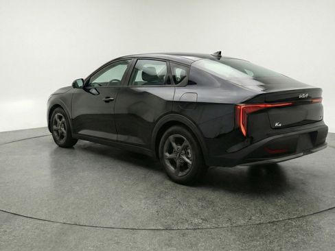 Used 2025 Kia K4 FWD image 6