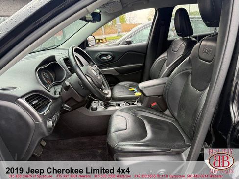 Used 2019 Jeep Cherokee Limited AWD/4WD image 10