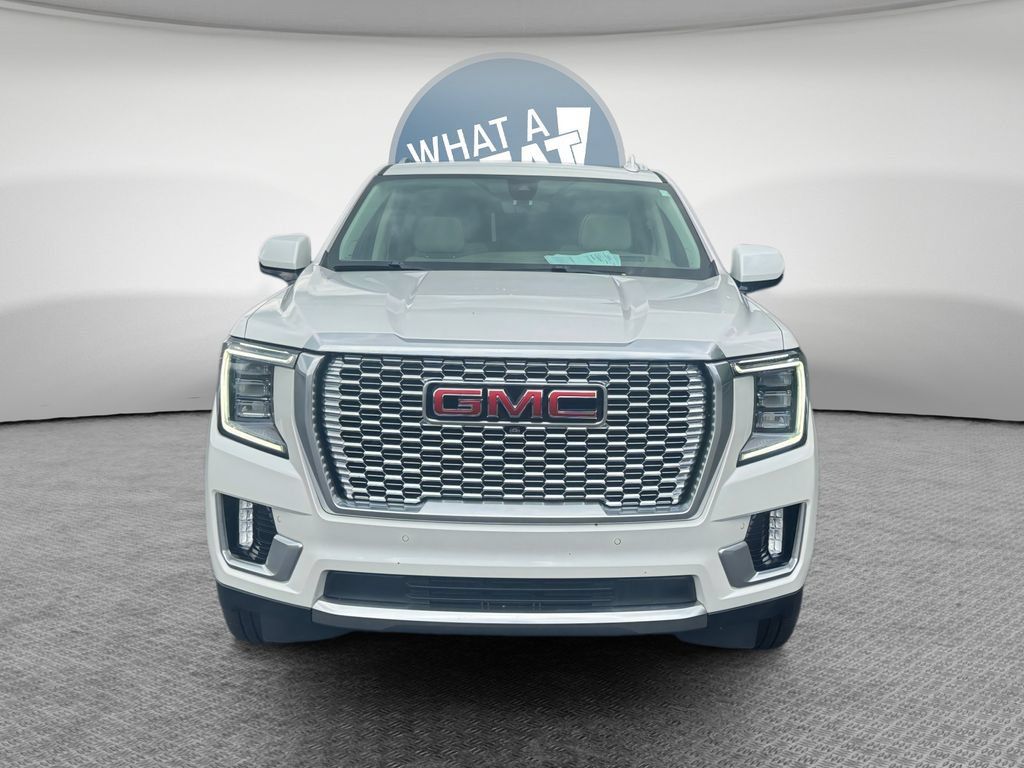 Used 2021 GMC Yukon Denali w/ Denali Premium Package AWD/4WD image 9