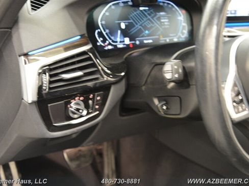 Used 2023 BMW 530e w/ M Sport Package RWD image 31