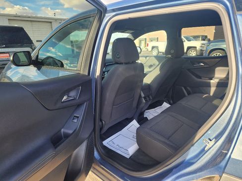 Used 2025 Chevrolet Equinox LT image 9