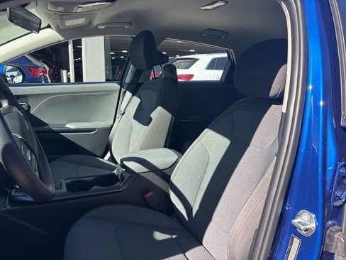 Used 2025 Kia K4 LXS image 13