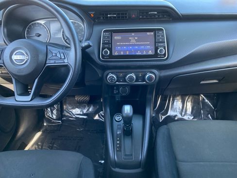 Used 2024 Nissan Kicks S FWD image 11