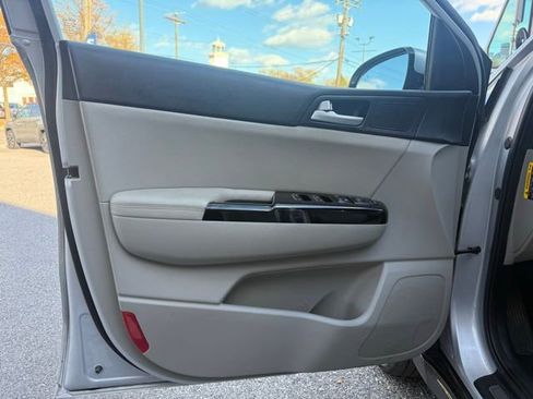 Used 2022 Kia Sportage Nightfall Edition w/ Nighfall AWD Premium Package image 38