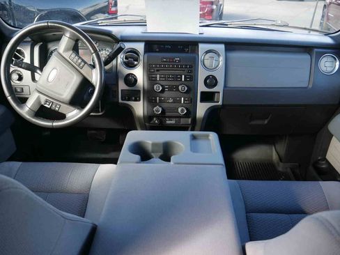 Used 2011 Ford F150 XLT w/ XLT Chrome Pkg image 4