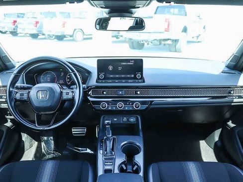 Used 2023 Honda Civic Sport image 12