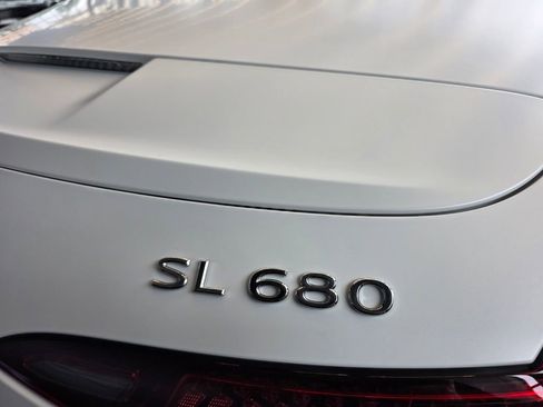 New 2026 Mercedes-Benz Maybach SL 680 image 16