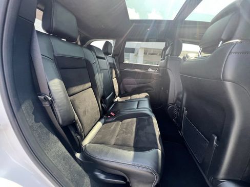 Used 2019 Jeep Grand Cherokee SRT AWD/4WD image 36