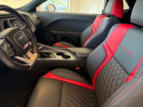 Used 2021 Dodge Challenger SRT Hellcat RWD image 15