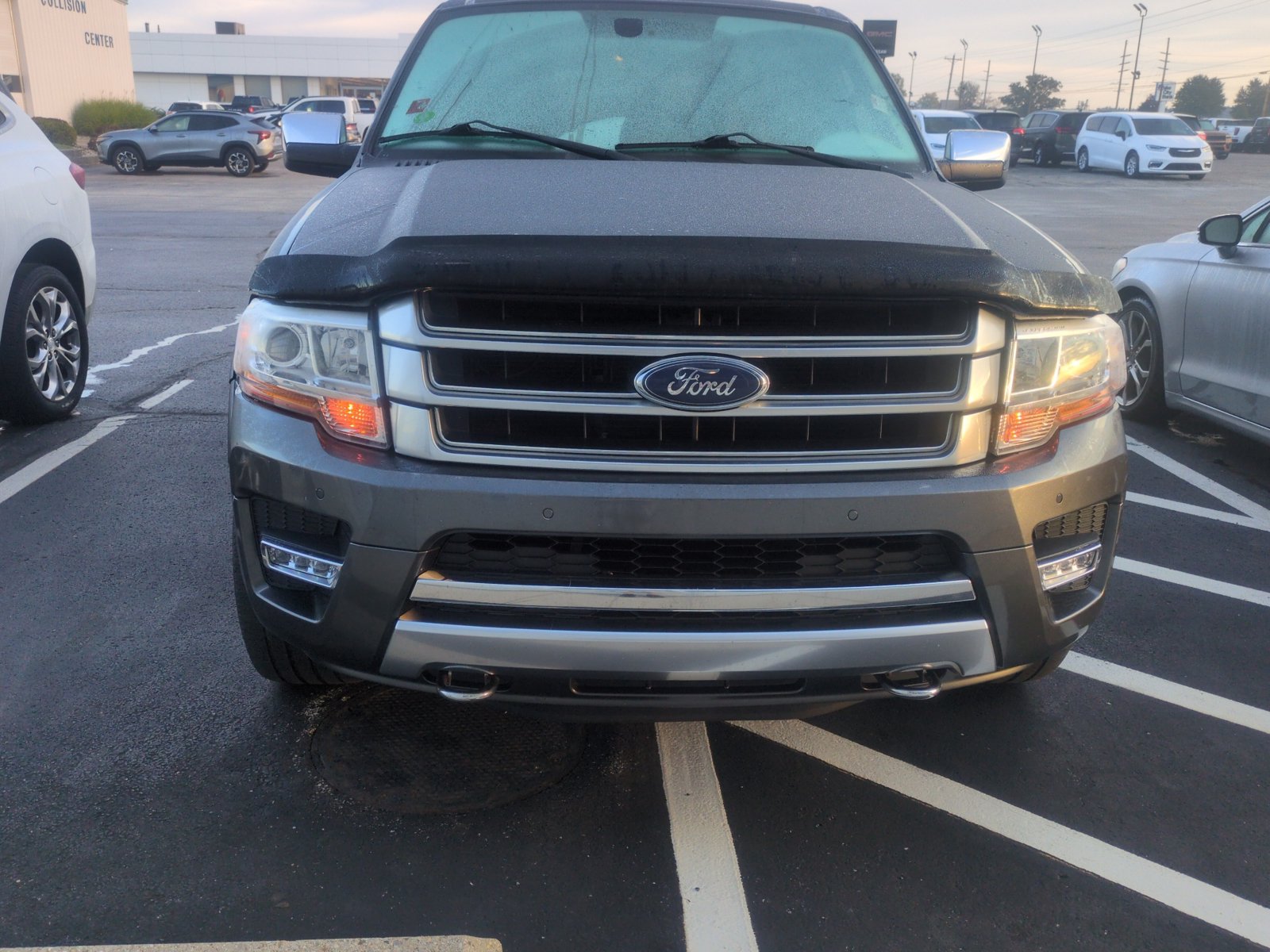 Used 2016 Ford Expedition EL Platinum AWD/4WD image 2