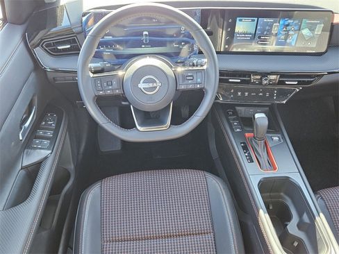 New 2026 Nissan Kicks SR image 5