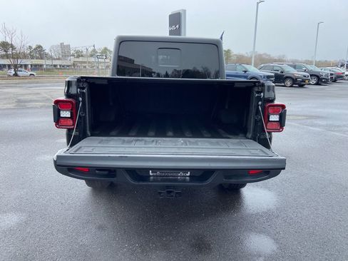 Used 2022 Jeep Gladiator Overland w/ Popular Equipment Package AWD/4WD image 30