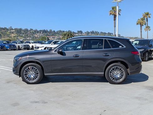 Used 2026 Mercedes-Benz GLC 300 GLC 300 image 8