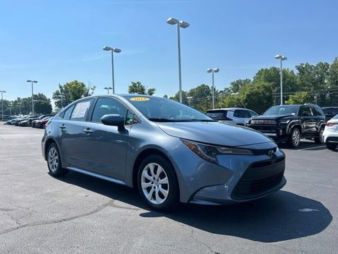 Used 2024 Toyota Corolla LE FWD image 4
