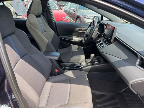 Certified 2022 Toyota Corolla SE w/ SE Premium Package FWD image 9