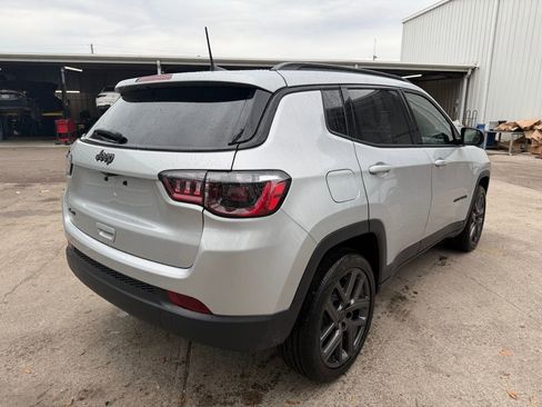 New 2026 Jeep Compass Latitude image 6