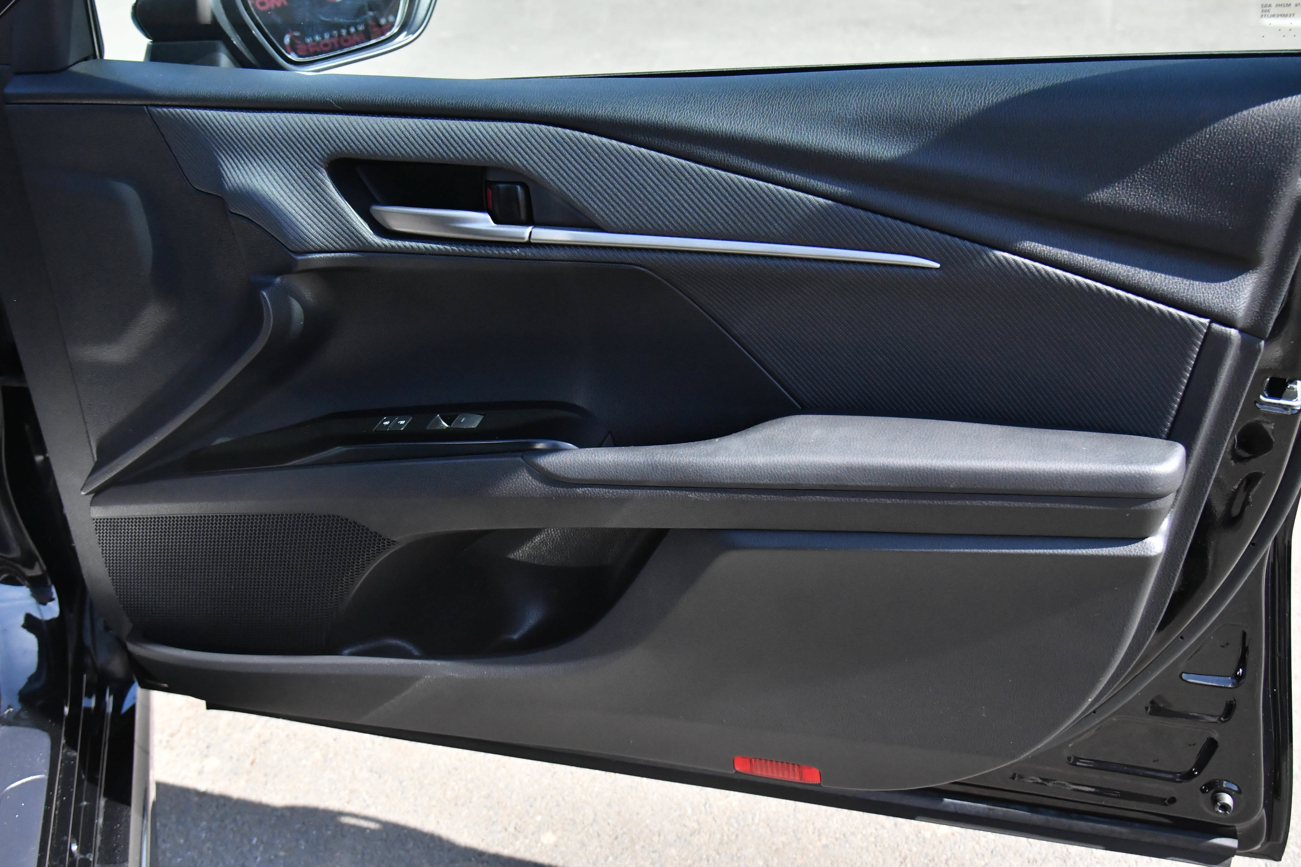 Used 2025 Toyota Camry SE FWD image 44