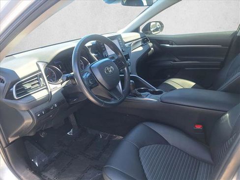 Used 2024 Toyota Camry SE FWD image 9