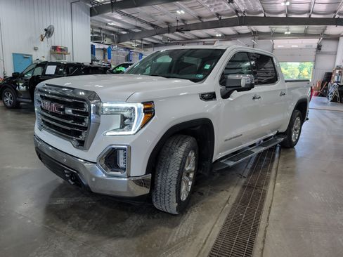Used 2021 GMC Sierra 1500 SLT w/ SLT Premium Plus Package AWD/4WD image 6