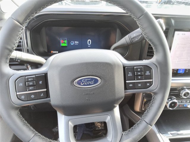 New 2026 Ford F250 Lariat w/ Black Appearance Package AWD/4WD image 33