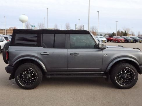 Used 2022 Ford Bronco Outer Banks image 8