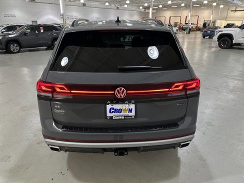 New 2026 Volkswagen Atlas Peak Edition AWD/4WD image 8