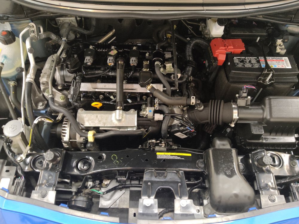 Used 2024 Nissan Versa SR FWD image 30
