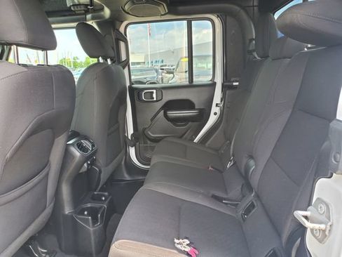 Used 2021 Jeep Gladiator Sport AWD/4WD image 24