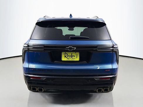 Used 2024 Chevrolet Traverse RS w/ LPO, Floor Liner Package AWD/4WD image 7