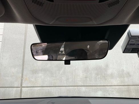 Used 2025 Kia K4 LXS image 16