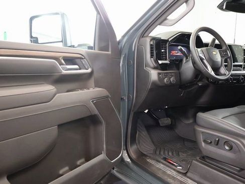 New 2026 Chevrolet Silverado 3500 LT w/ All Star Edition image 7