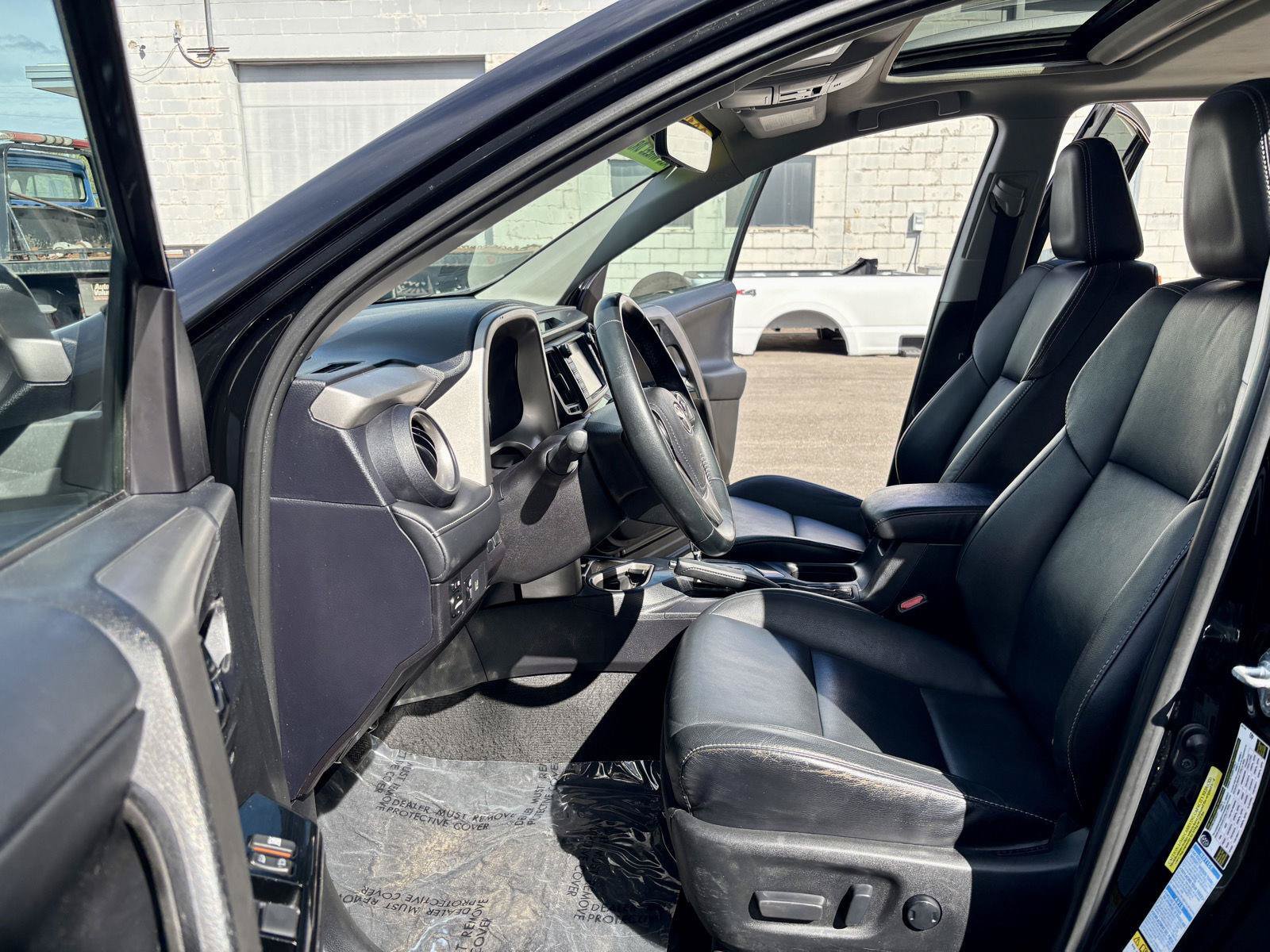 Used 2017 Toyota RAV4 Limited AWD/4WD image 2
