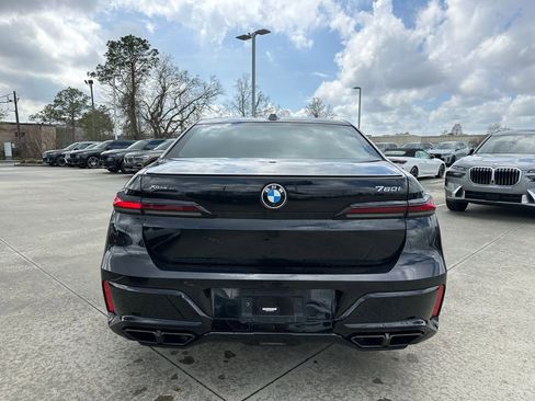 Certified 2023 BMW 760i xDrive w/ Parking Assistance Package image 4