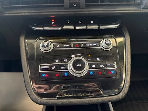 Certified 2021 Lincoln Corsair AWD w/ Premium Package image 22